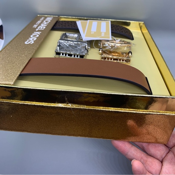 MICHAEL KORS Women's 4in1 Gift Box Set 2 Brown Belts 2 Buckles Cut To Fit 1 Sz - Picture 5 of 9